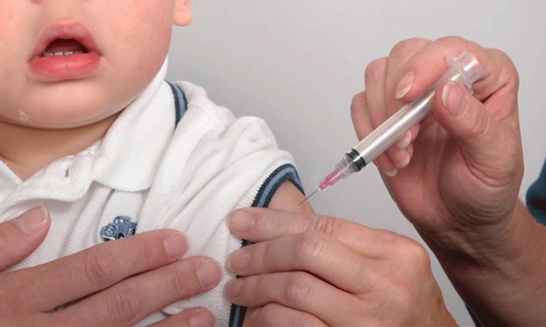 ¿Tengo la obligación de vacunar a mis hijos?