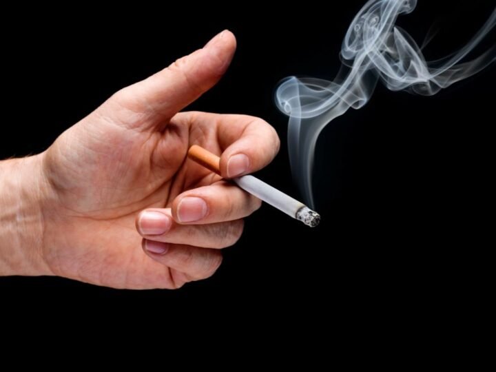 Con un fallo dividido que levantó polémica, la Cámara Civil revocó la decisión de un juez en primera instancia y benefició a una tabacalera ante la denuncia de un fumador que sufrió un infarto.