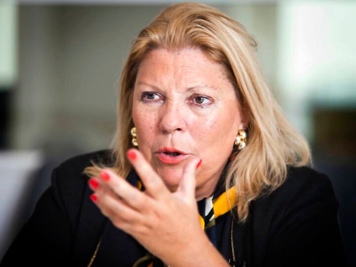 Fuerte denuncia de Carrió contra el ministro de salud