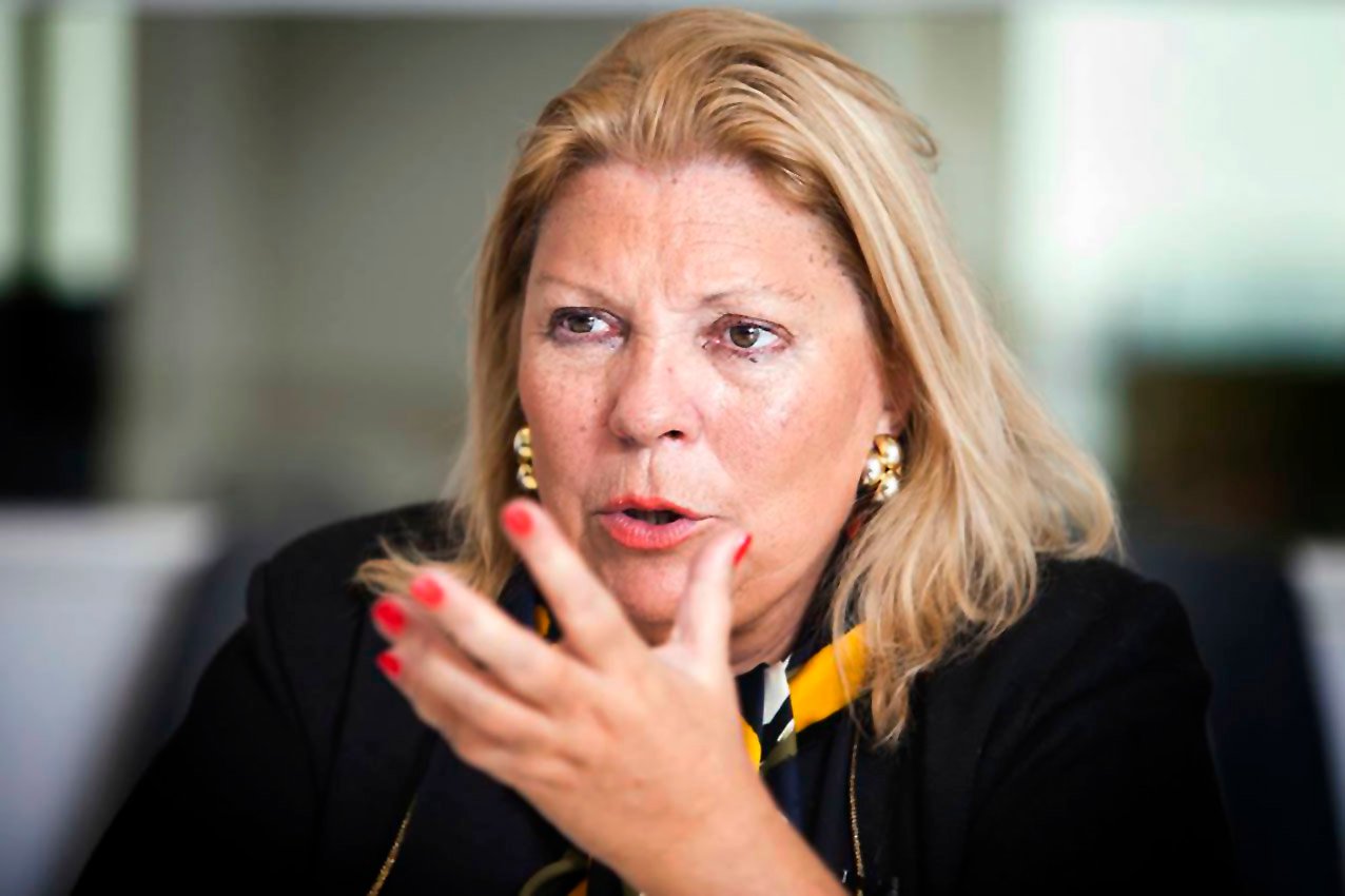 Fuerte denuncia de Carrió contra el ministro de salud