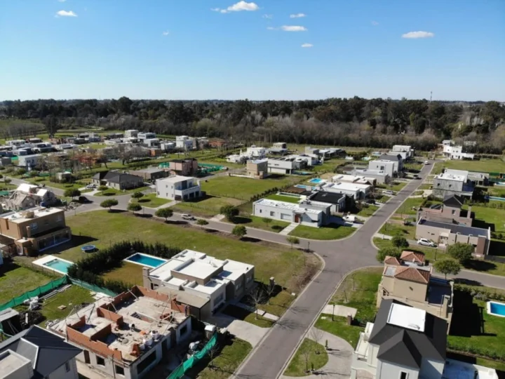 Nuevo reclamo ante los desmanejos de la desarrolladora Eidico en los barrios cerrados de Pilar