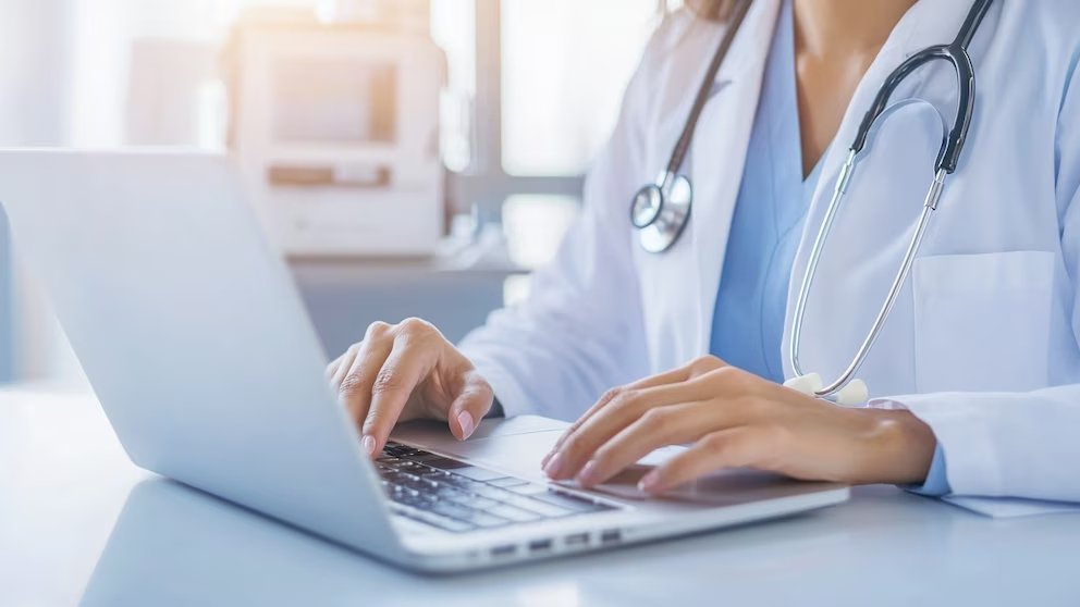 Residencias: prioridad para los médicos recibidos en Argentina