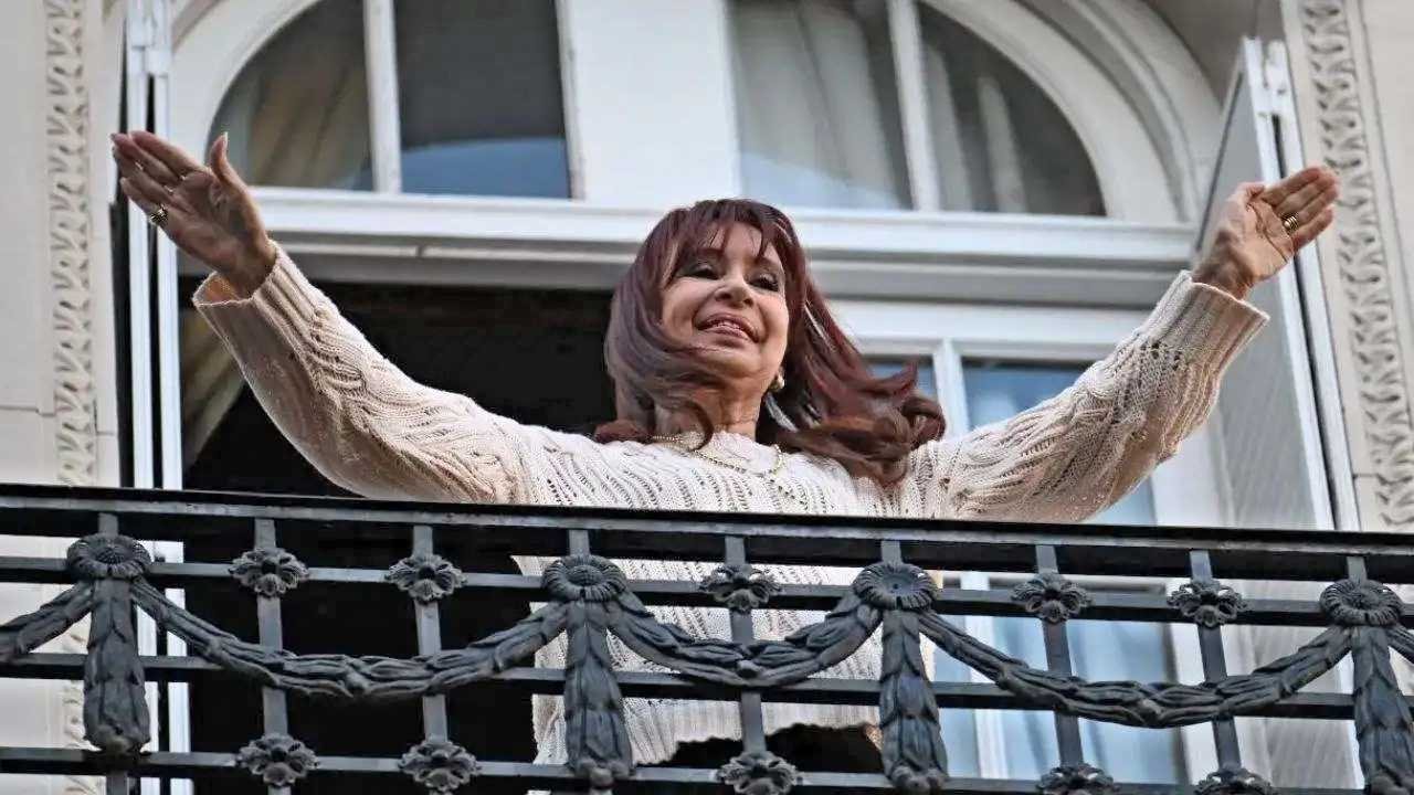La fiscalía rechazó la prisión domiciliaria de Cristina