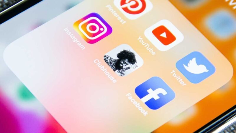 Redes que engañan: reclaman una regulación para las «recomendaciones» de famosos