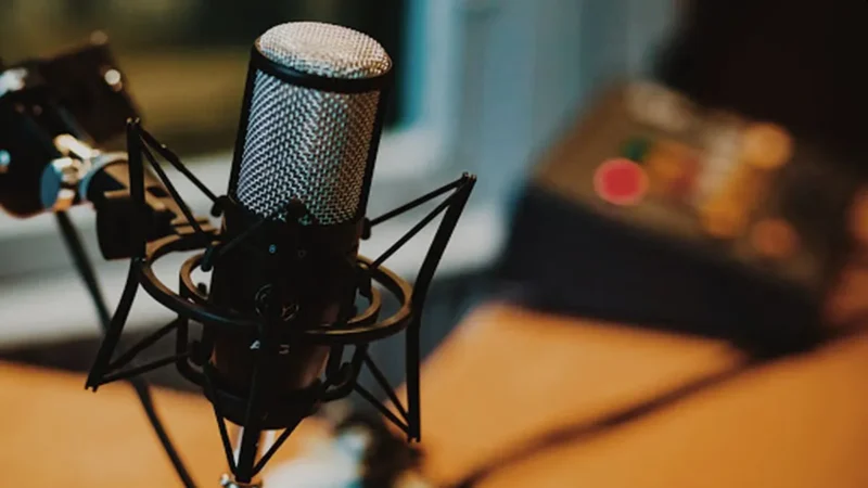 Diputados proponen regular el uso de IA en las locuciones de medios audiovisuales