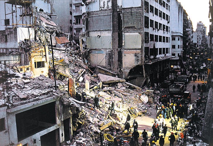 Inédito juicio en ausencia a los imputados por la AMIA