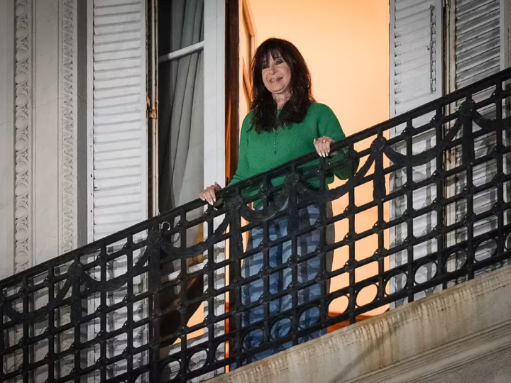Los fiscales piden el inmediato remate de los bienes de Cristina