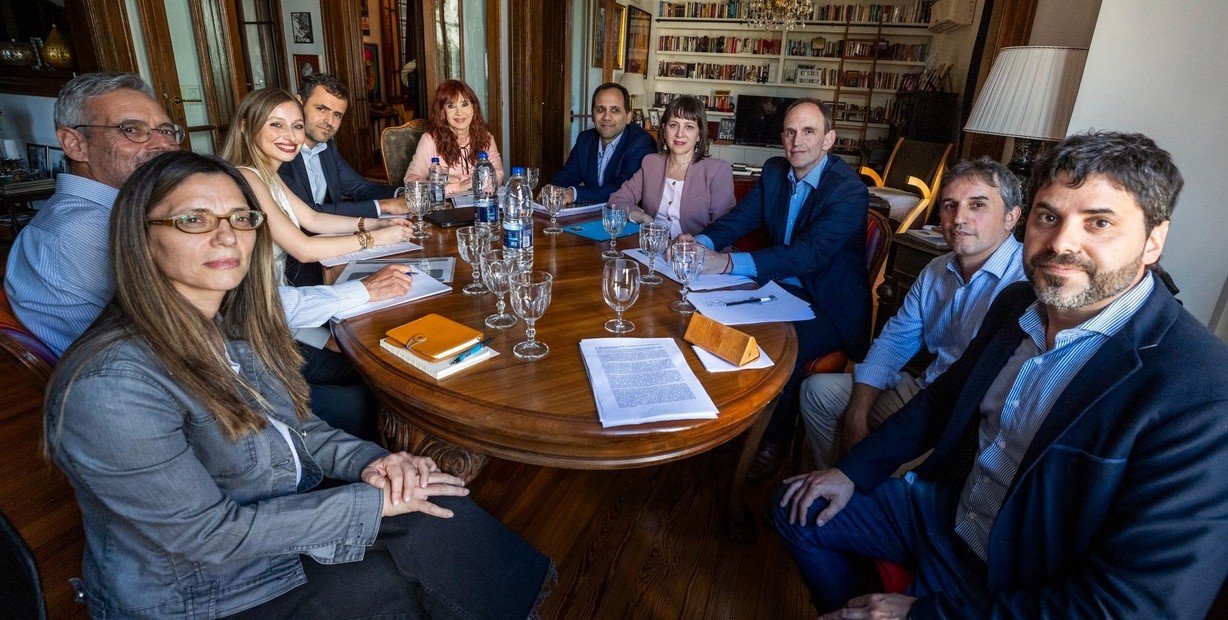 Limitan las visitas a Cristina: tres personas como máximo y una o dos veces por semana