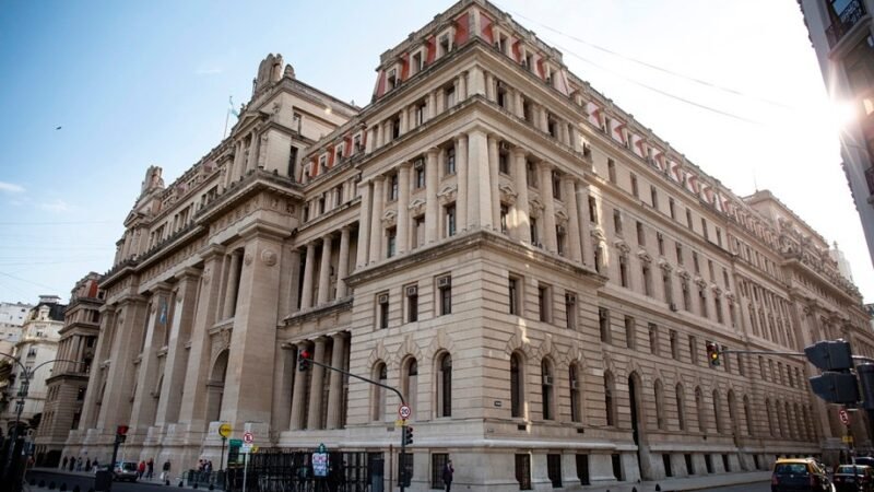 Abogados críticos de los jueces: el 79% dijo haber observado mal desempeño y habla de una «justicia lenta»