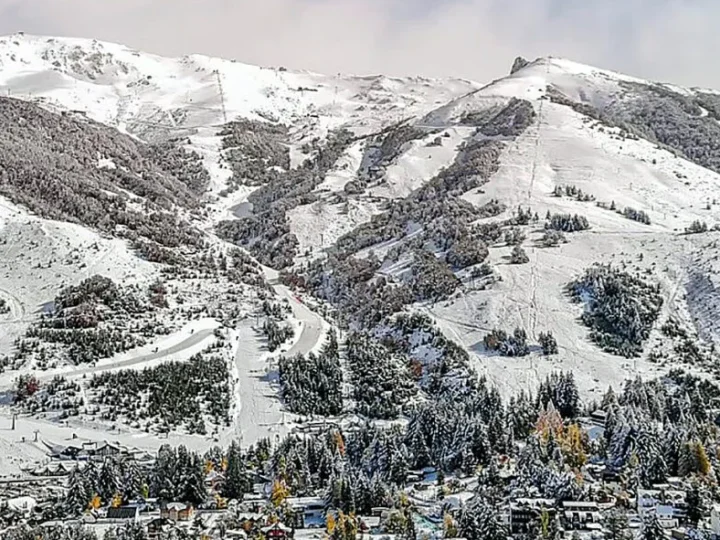 Bariloche: Denuncian un loteo encubierto y millonario en tierras protegidas del Cerro Catedral&nbsp;