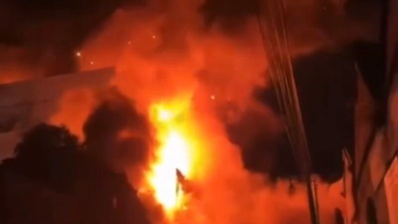 Valentín Alsina: El fuego los dejó sin nada y reclaman justicia