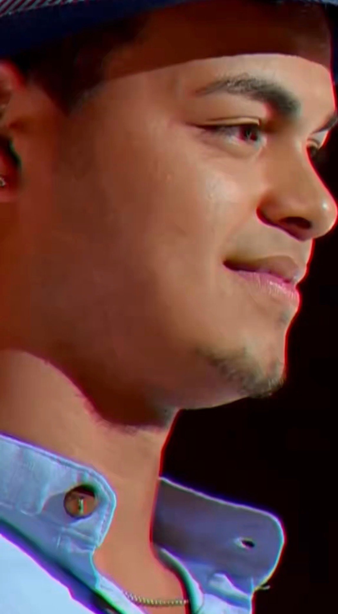 Buscan una familia para Josué: tiene 16 años y espera un hogar desde su infancia