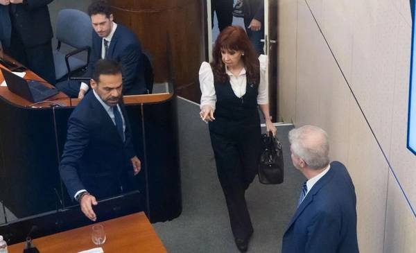Cristina declaró en la Causa Cuadernos y desafió: «Con este Poder Judicial me puedo morir presa»