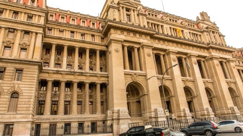 El nuevo proyecto de selección de jueces suma apoyo de los abogados