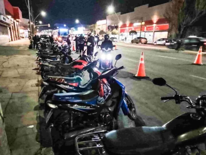 Le secuestraron la moto, pagó la multa, la fue a buscar y ya no estaba