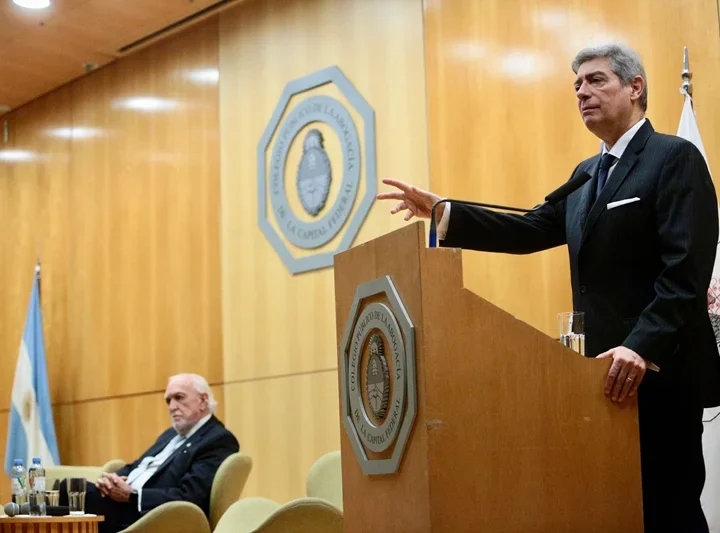 &nbsp;«Ni tanto latín ni tanto Zoom»: Rosatti impulsa una reforma cultural en la abogacía