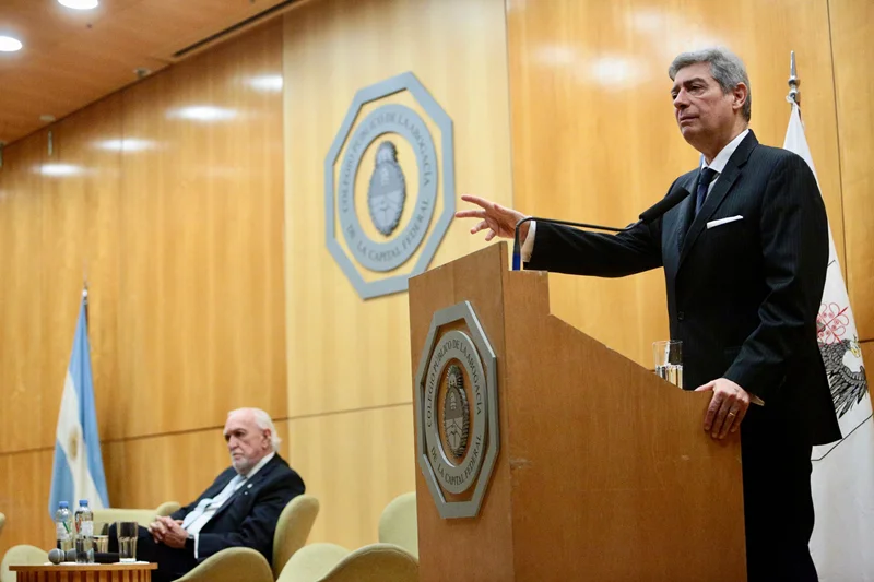 &nbsp;«Ni tanto latín ni tanto Zoom»: Rosatti impulsa una reforma cultural en la abogacía