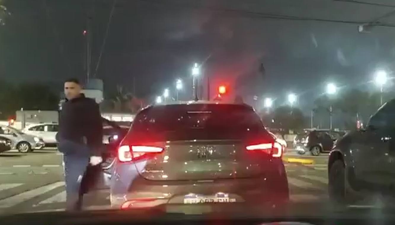Un carancho anda suelto
