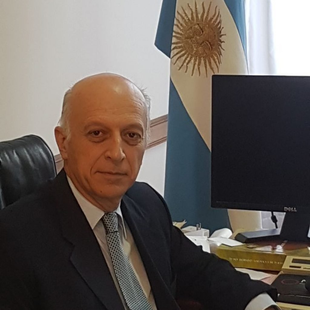 El Gobierno quiere ponerle límite a la gestión del Procurador