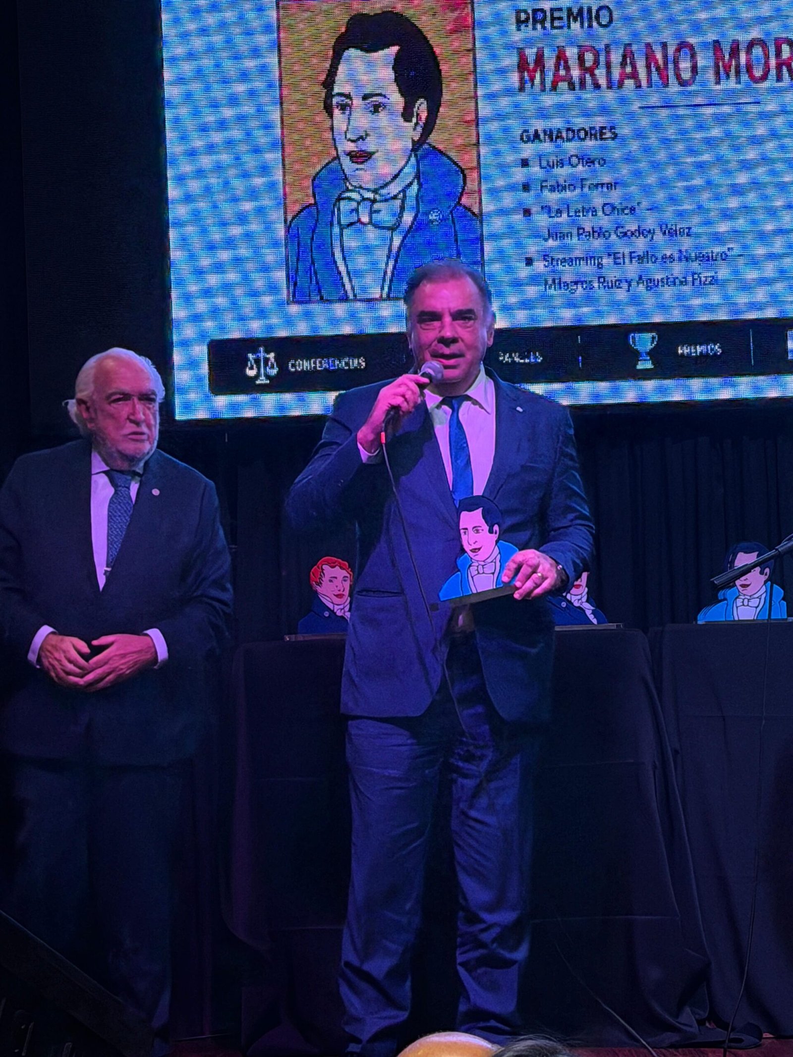 Premio Mariano Moreno a Luis Otero