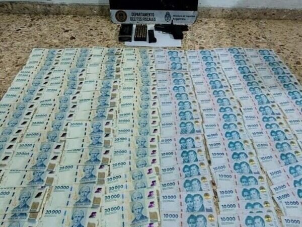 El secreto de sus ojos: así cayó una banda que robaba datos biométricos para lavar dinero