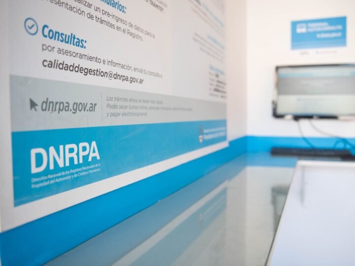 Ordenan cerrar 400 Registros del Automotor